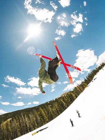 Line Tom Wallisch Pro 23/24  05