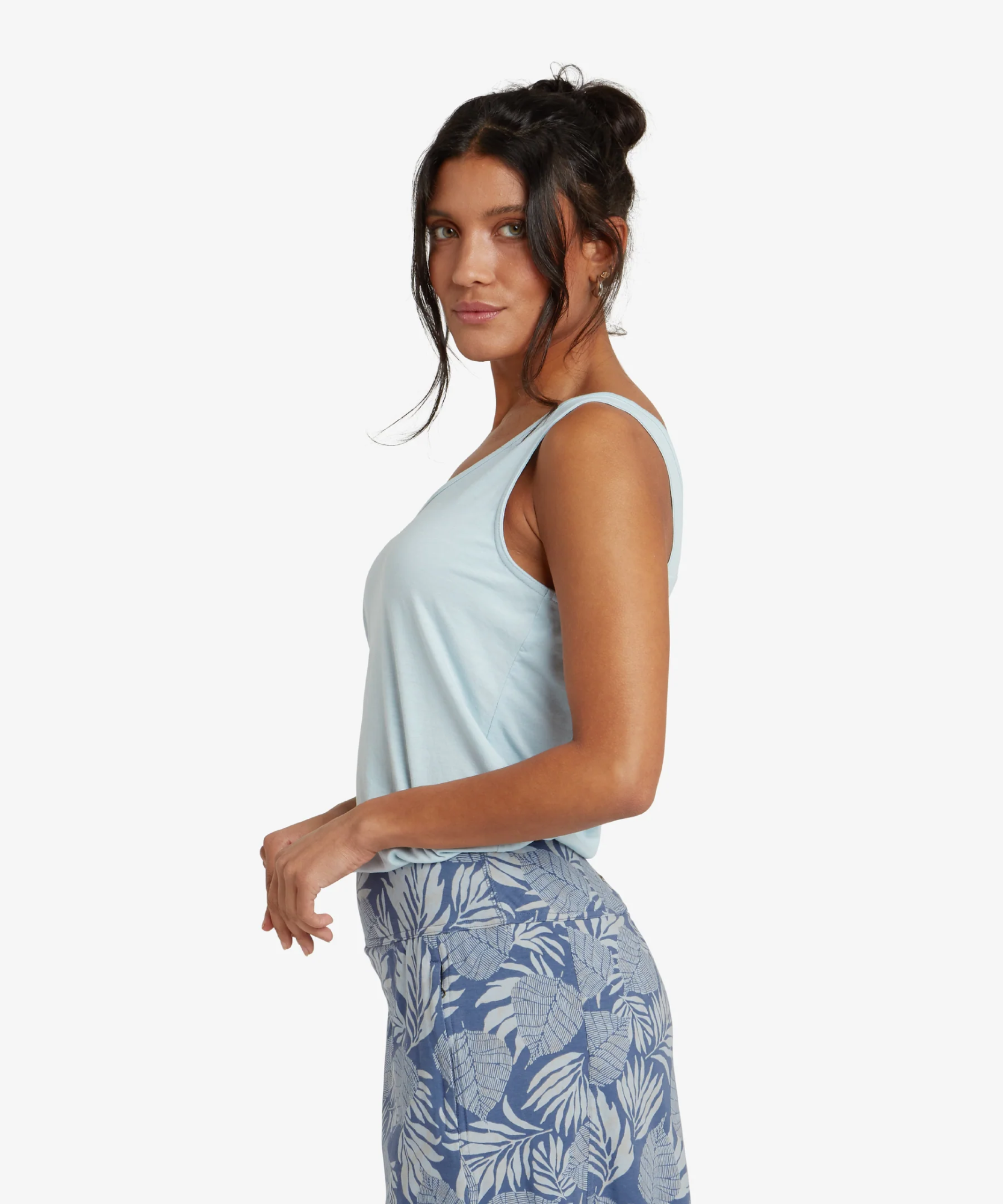 Sherpa Women's Bali V-neck Tank Sky Blue 04