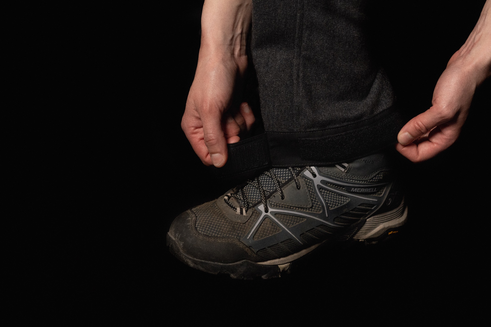 Sasta Women's Kaarna Trousers Charcoal 04