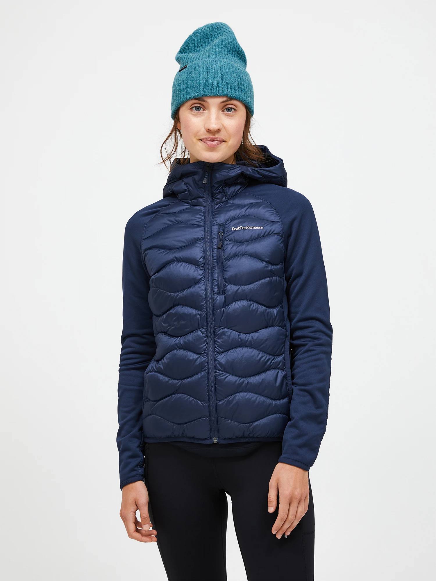 Peak Performance Women's Helium Down Hybrid Dark blue 04