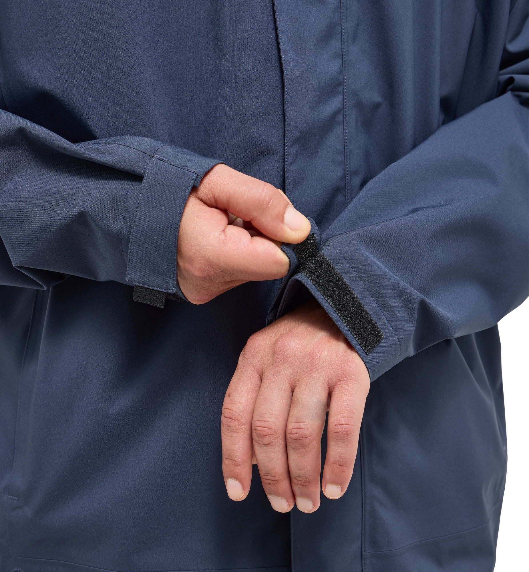 Merrell Men's Moab 3 GTX & Haglöfs Breeze Proof Jacket Musta 26