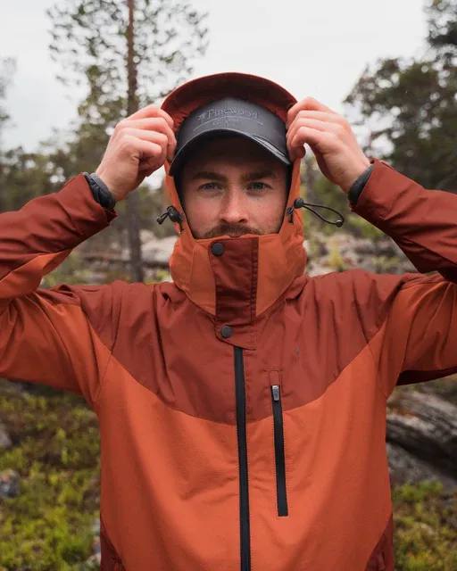 Pinewood Finnveden Hybrid Jacket Terracotta 02
