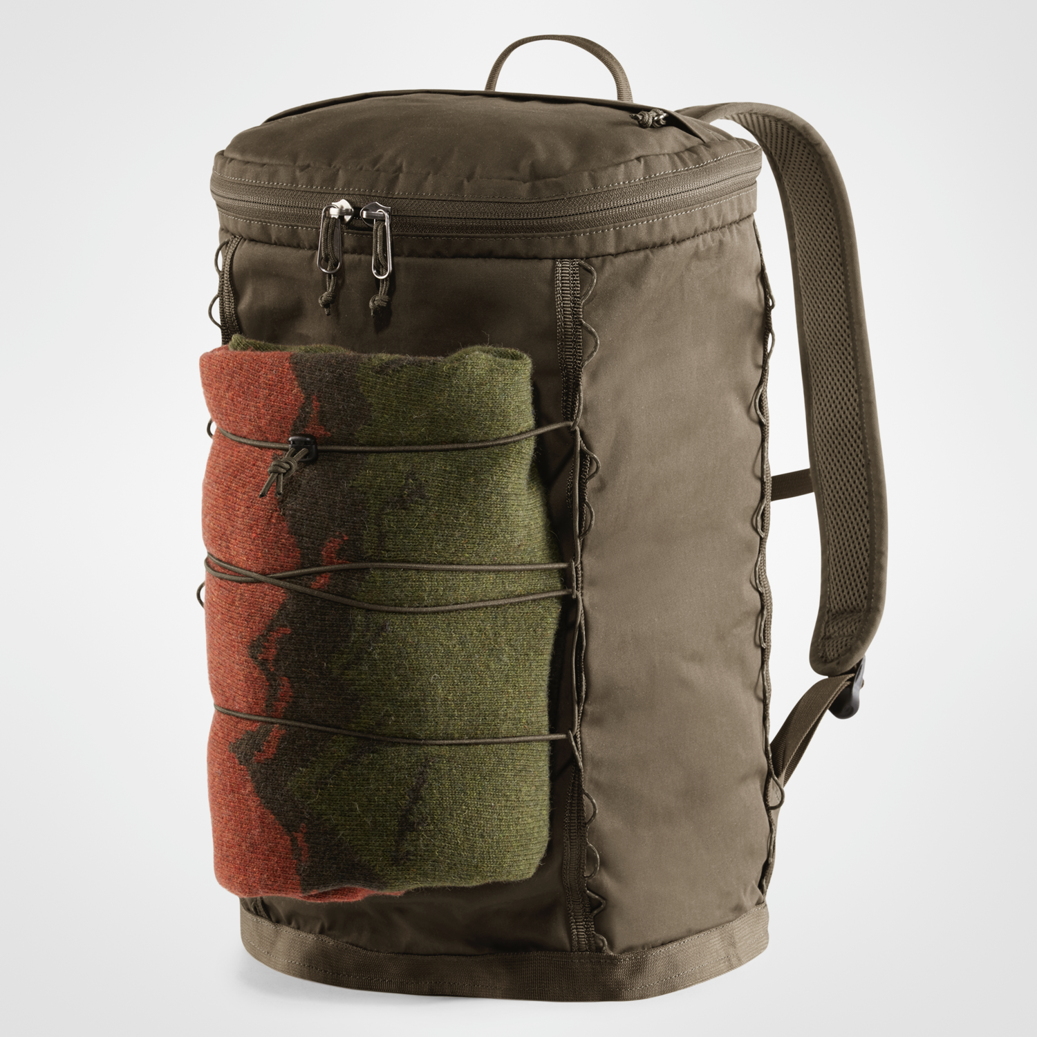 Fjällräven Singi 20 Dark olive 02