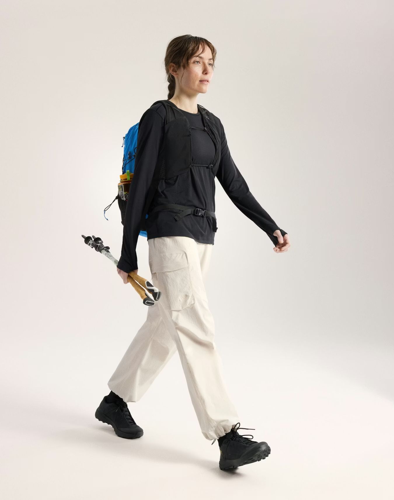 Arc'teryx Sunna Crew LS Women`s Musta 06