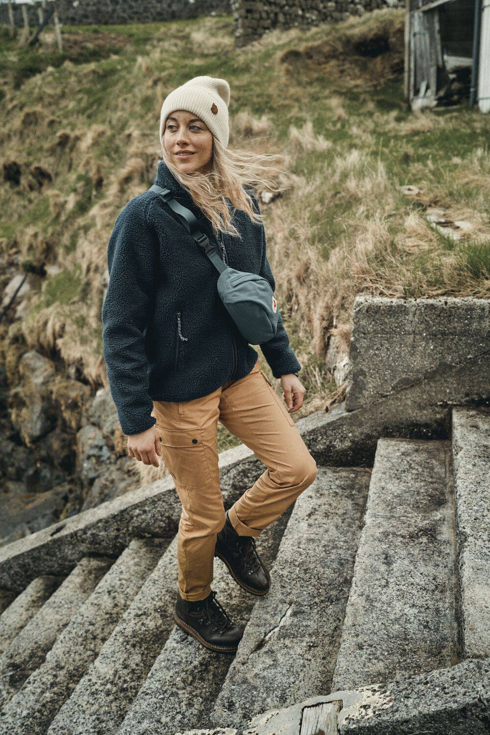 Fjällräven Ulvö Hip Pack Medium Red Gold 12