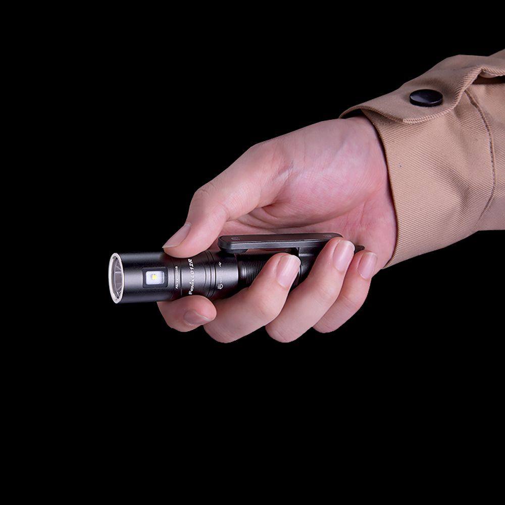 Fenix LD12R 600lm  08